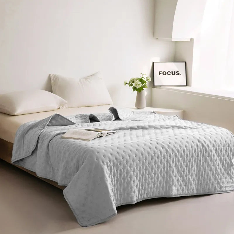 Mistral Quilt | Cooling Summer Comforter - Ultrasonic Quilted Lightweight Breathable Quilt - Light Gray Color