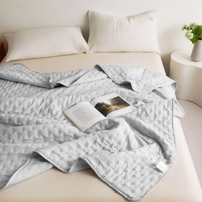 Mistral Quilt | Cooling Summer Comforter - Ultrasonic Quilted Lightweight Breathable Quilt - Light Gray Color