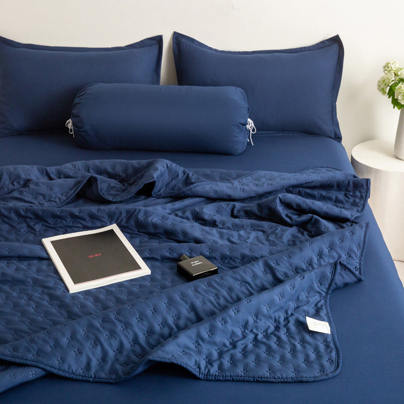 Mistral Quilt | Cooling Summer Comforter - Ultrasonic Quilted Lightweight Breathable Quilt - Navy Blue Color