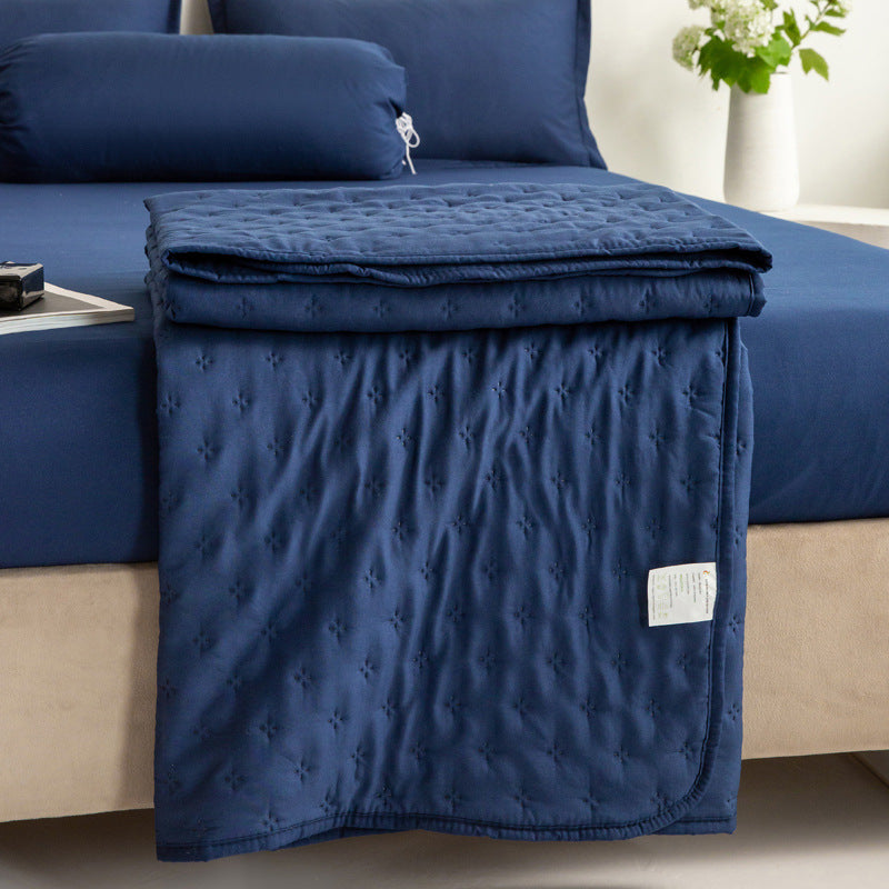 Mistral Quilt | Cooling Summer Comforter - Ultrasonic Quilted Lightweight Breathable Quilt - Navy Blue Color