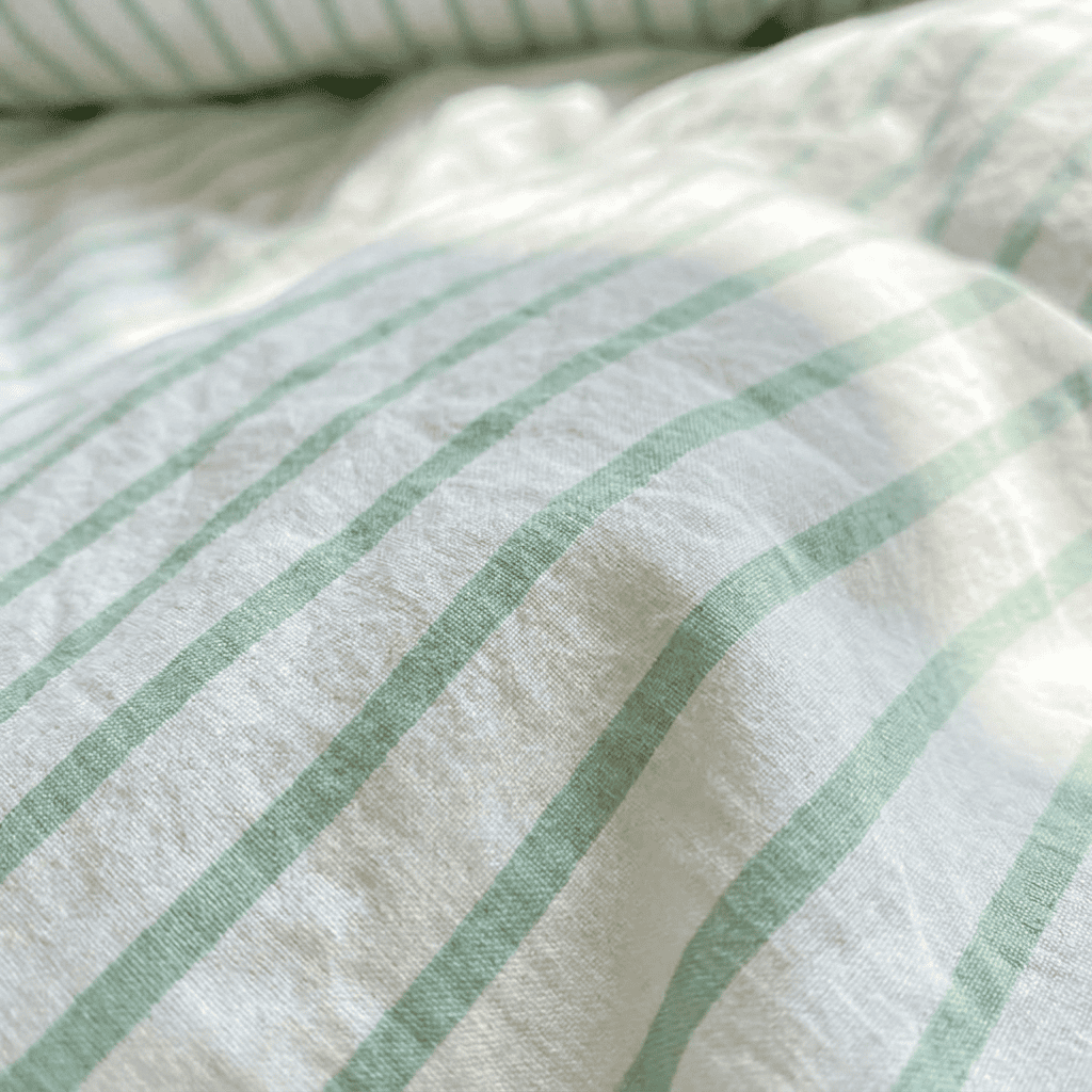 Noir Stripe Set | Washed Cotton Duvet Cover Set, Breathable 4-Piece Soft Stripe Bedding - Mint Green